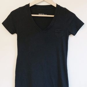 Mossimo Boyfriend V-Neck Short Sleeve T-Shirt